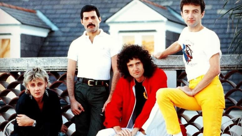 Casi 40 años después de su lanzamiento, el álbum recopilatorio Greatest Hits (Grandes Éxitos) de la banda británica de rock Queen alcanzó por primera vez el top 10 en la lista Billboard 200, pasando del puesto 36 al 8. (ESPECIAL)