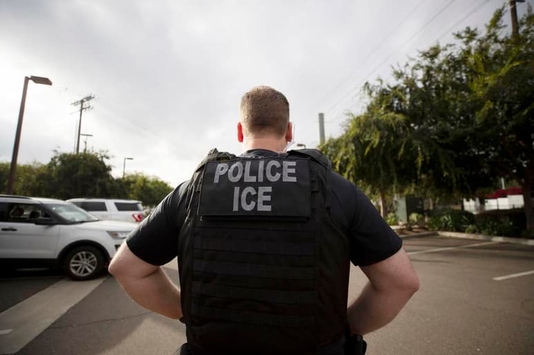 EUA acordó suspender temporalmente la deportación de mujeres. (ARCHIVO)