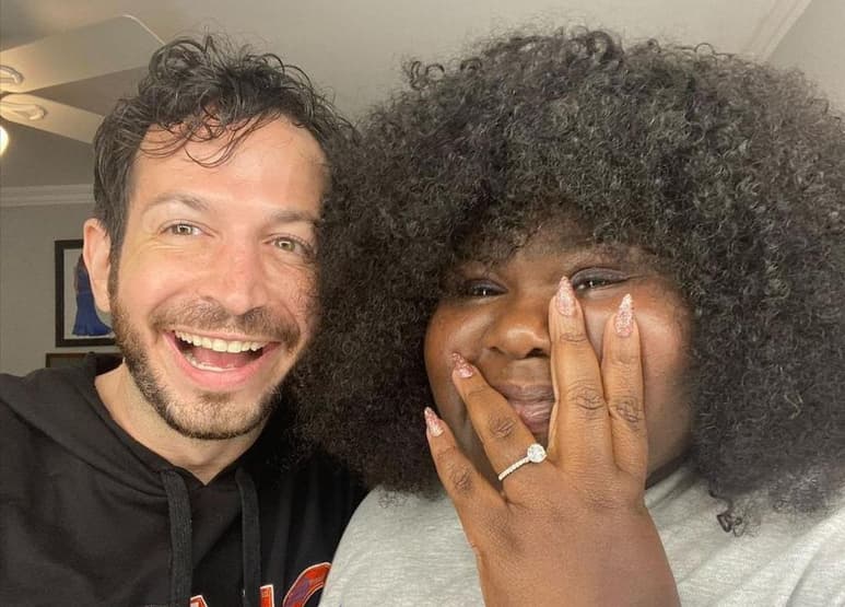 Gabourey Sidibe, quien saltó a la fama en 2009 por su protagónico en la película Precious, anunció su compromiso con su pareja Brandon Frankel. (INSTAGRAM)