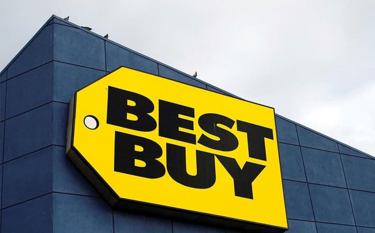 Best Buy informó que son falsos los comunicados que circulan en redes sociales haciendo referencia a un mensaje donde se atribuye a la empresa una respuesta a Grupo Salinas. (Especial)