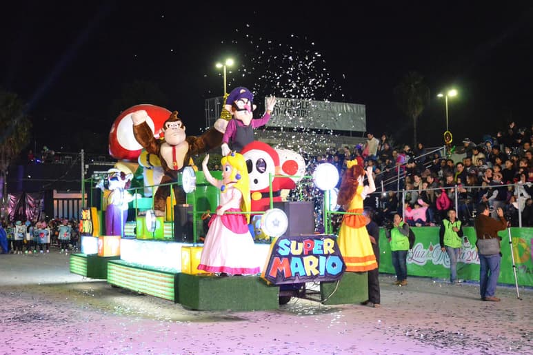 De igual forma no se llevará a cabo el llamado desfile de “Luz y Magia”, ya que buscan evitar aglomeraciones de personas en la vía pública. (ARCHIVO)