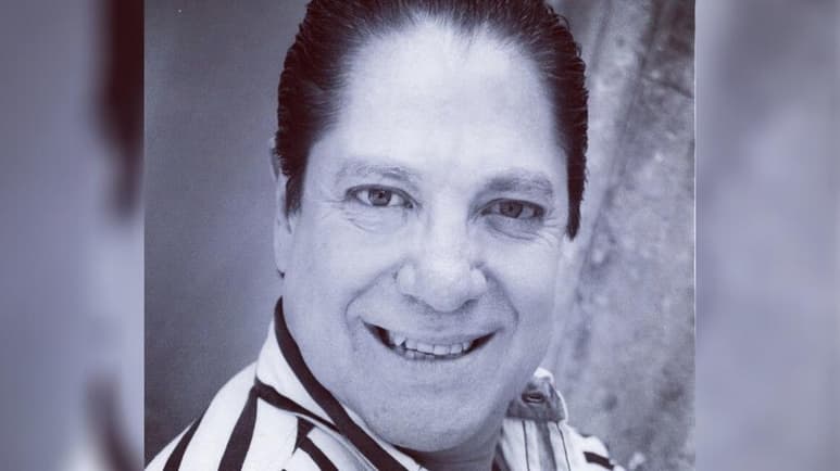 El actor y director teatral Roberto 'Puck' Miranda, quien interpretó al papá de Christian Chávez en la telenovela 'Rebelde', falleció este viernes por causas aún desconocidas. (ESPECIAL)