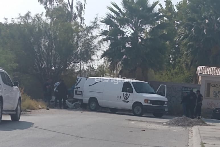 La mañana de este sábado se localizó el cuerpo de un hombre sin vida envuelto en una cobija. (EL SIGLO DE TORREÓN)
