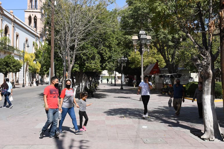 Este sábado, la Secretaría de Salud de Durango registró 271 nuevos casos de COVID-19, de los cuales 154 son mujeres y 117 hombres. (ARCHIVO)
