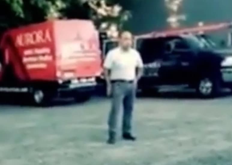 Internautas señalan que es ilegal en Estados Unidos despedir a alguien por sus creencias religiosas. (INTERNET)