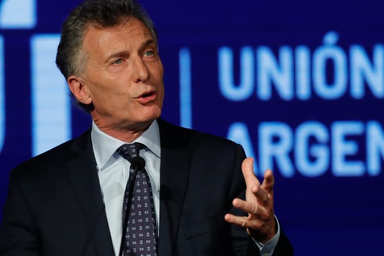 El expresidente argentino Mauricio Macri (2015-2019) acusó a su antecesora en el Ejecutivo, la actual vicepresidenta Cristina Fernández, de querer 'demoler' el sistema institucional en el país suramericano. (ARCHIVO)