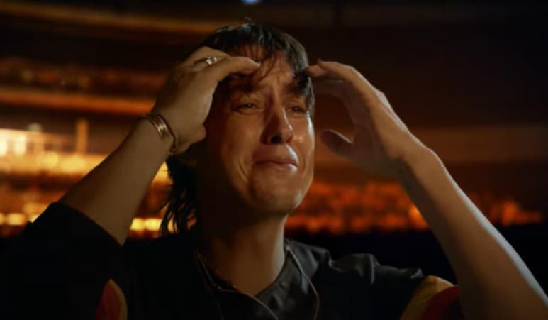 Seis meses después de que The Strokes publicó The New Abnormal, su sexto y más reciente álbum el cual recientemente fue nominado al Premio Grammy por Mejor Álbum de Rock, la banda estadounidense acaba de liberar el video musical de su sencillo, The Adults Are Talking. (ESPECIAL)