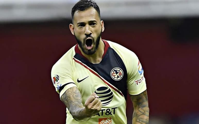 Días después de la eliminación del Guard1anes 2020 ante el Guadalajara en los Cuartos de Final, el América anunció que Emanuel Aguilera tendrá que ser operado. (Especial)