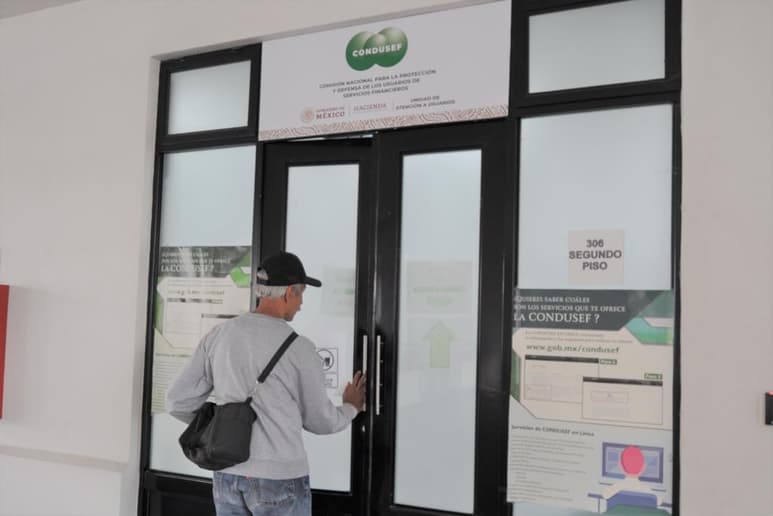Aún con la pandemia por COVID-19 que obligó a la suspensión del servicio presencial, Torreón encabeza las controversias presentadas ante la Condusef en Coahuila en el presente año, sin embargo, refleja un 49.6% menos que en el 2019. (ARCHIVO)