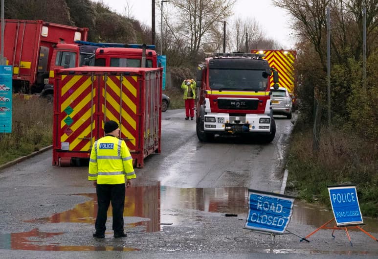 Una fuerte explosión el jueves en una planta de tratamiento de aguas residuales en Bristol, suroeste de Inglaterra, dejó como saldo “numerosas víctimas”, informó un servicio de emergencias local. (EFE)