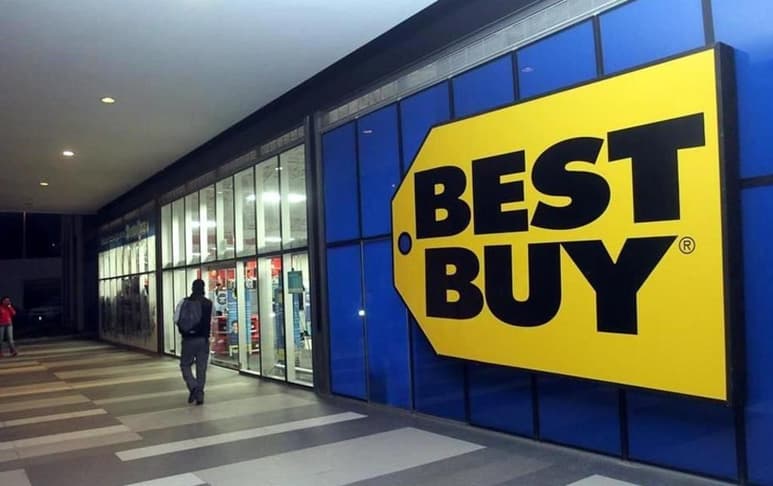 Después de que la tarde de este jueves el sitio web de Best Buy estuviera en 'mantenimiento' tras anunciar su liquidación de productos, nuevamente opera con normalidad. (ARCHIVO)