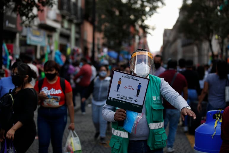 Valadés insistió en que las medidas aplicadas han sido buenas, en su mayoría, pero no en su procedimiento. (AP)