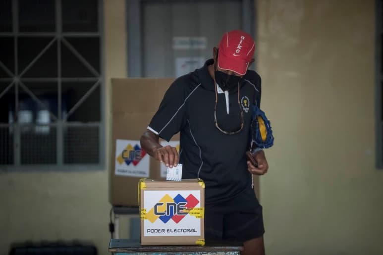 Rusia negó hoy que en las elecciones legislativas del domingo en Venezuela hubiera 'graves violaciones' y expresó su confianza de que la nueva Asamblea Nacional se convierta en una plataforma para el diálogo. (ARCHIVO)
