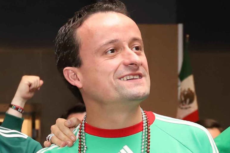 El haber tenido puestos públicos en la Cofepris, el IMSS y en Hacienda, hace de Mikel Arriola un hombre que ha tenido que tomar en cuenta muchos puntos de vista. (ARCHIVO)
