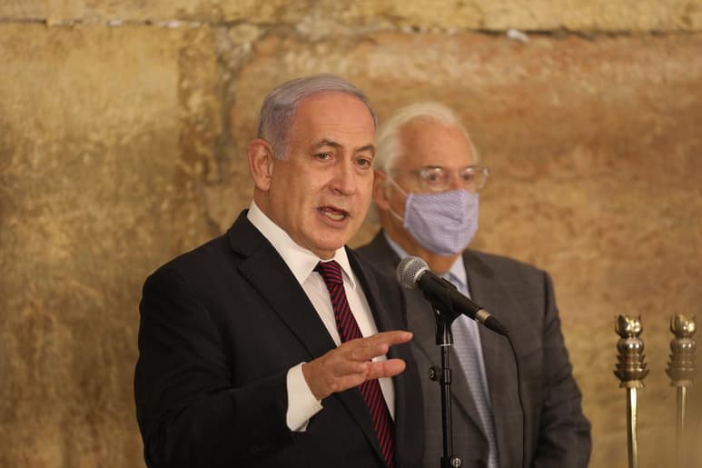 El primer ministro israelí, Benjamín Netanyahu, celebró hoy el anuncio del presidente de Estados Unidos, Donald Trump, sobre el acuerdo de establecimiento de lazos diplomáticos entre Israel y Marruecos que, dijo, será una 'paz cálida'. (ARCHIVO)