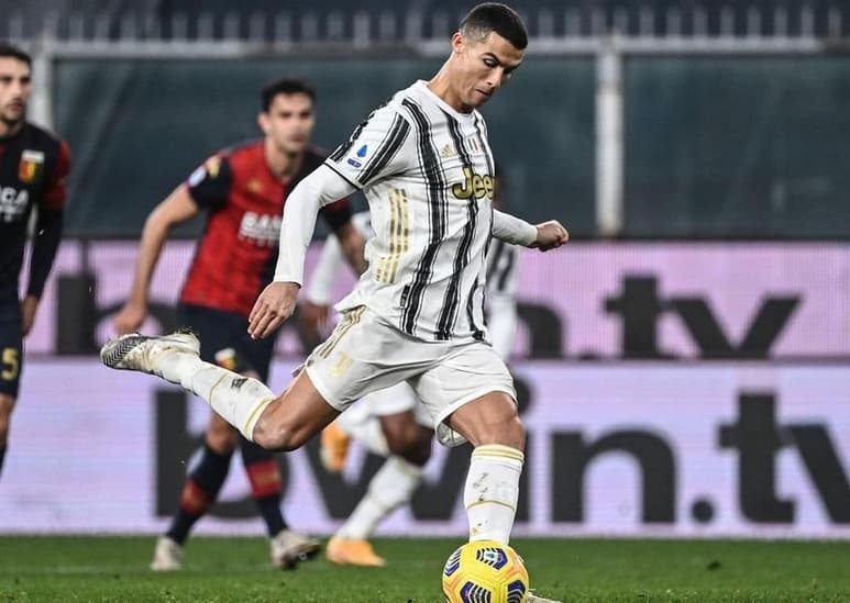 Ronaldo dijo sentirse orgulloso de alcanzar los 100 partidos con la camiseta del 'Vecchia Signora' (@CRISTIANO)