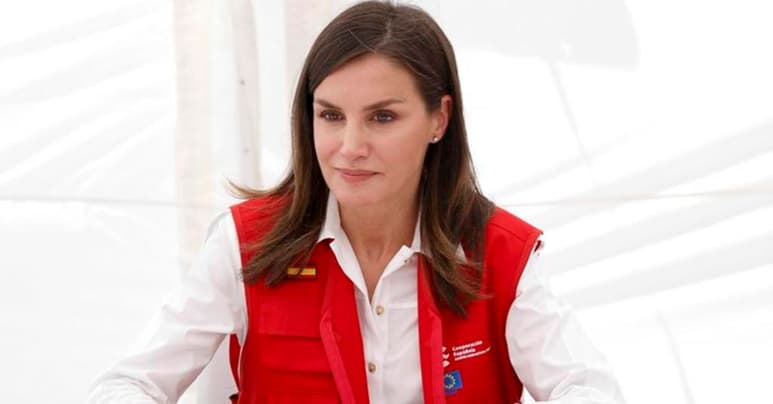 La reina Letizia viaja este lunes a Honduras para transmitir el apoyo de España a las autoridades y ONG del país centroamericano tras los graves daños causados por los huracanes Iota y Eta y entregar ayuda humanitaria de la cooperación española para socorrer a los afectados. (ESPECIAL)