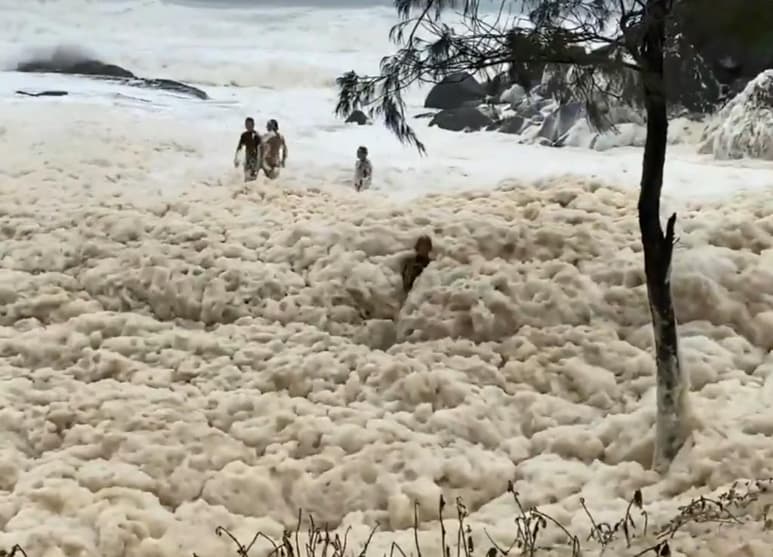 Las autoridades de antemano advirtieron de las tormentas que azotan la costa este de Australia. (INTERNET)