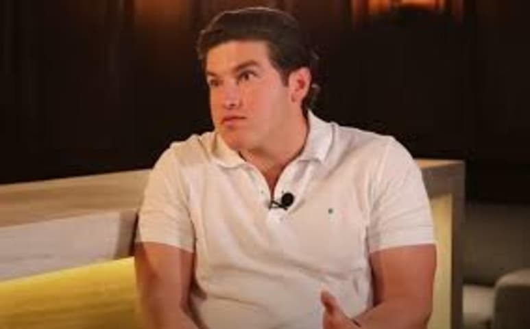 A varios días de que el senador de Movimiento Ciudadano y próximo candidato a la gubernatura de Nuevo León, Samuel García fuera controversia por sus declaraciones sobre su 'juventud difícil', el día de hoy comenzó a circular otro video. (Especial)