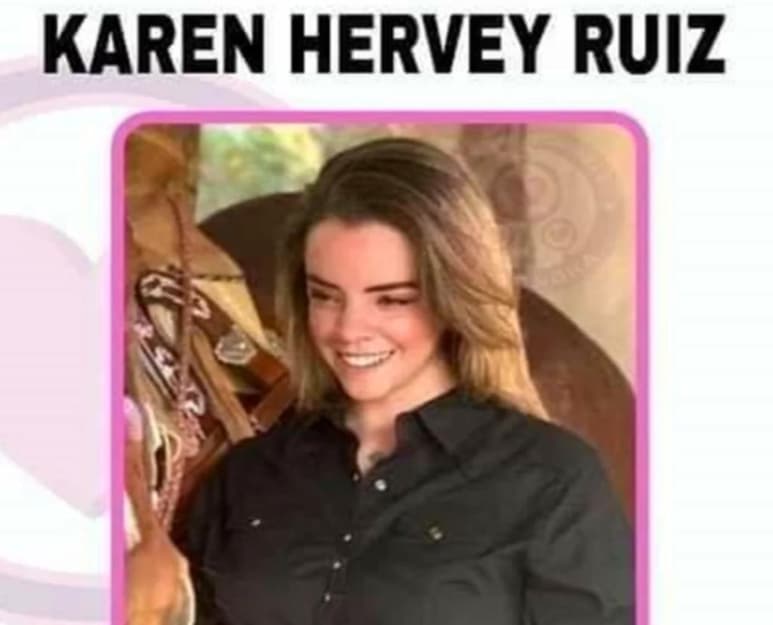 A través de la página de Facebook, la Universidad Anáhuac Querétaro lamentó la muerte de la joven de 23 años, quien era egresada de la Escuela de Dirección y Administración de Empresas de esta institución.
(FACEBOOK)