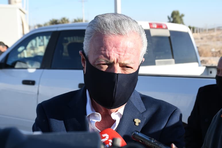 El alcalde de Torreón cuestionó a los medios de comunicación por el interés en conocer la situación laboral de Pedro Luis 'NN'.