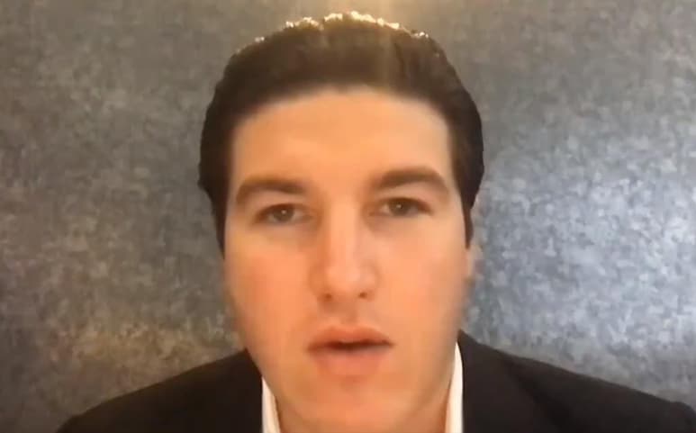 En el video que circula en redes sobre Samuel García, éste se justifica diciendo que todo se trata de 'una guerra sucia' por parte de Morena, asegurando que los clips que se han viralizado están fuer de contexto (CAPTURA)