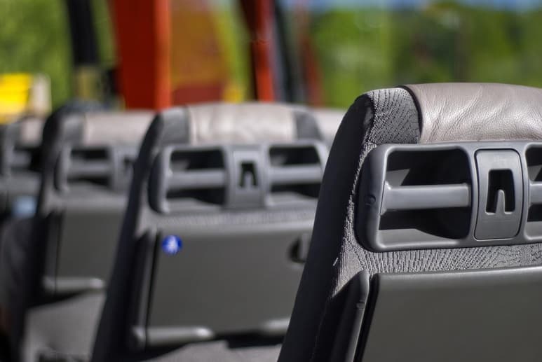 EZ10, el primer autobús público sin conductor en España se accidenta