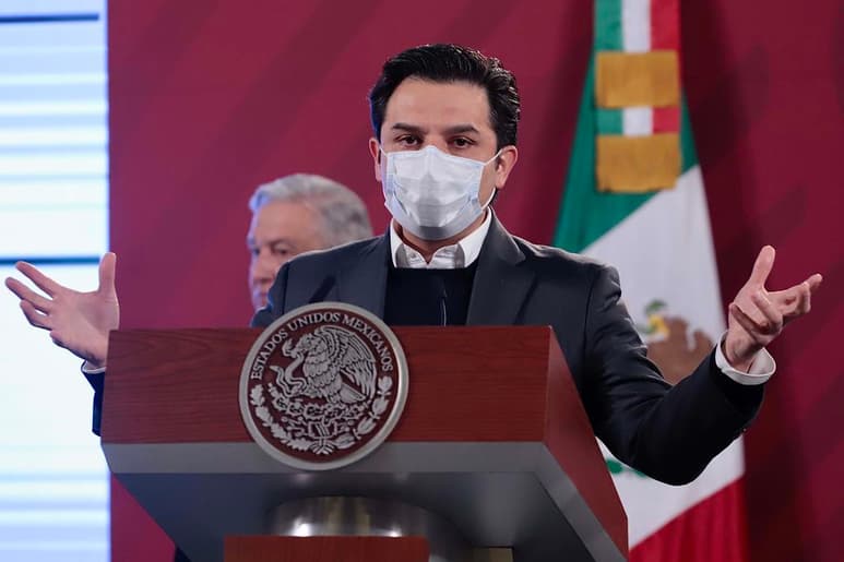 El director general de esta institución Zoé Alejandro Robledo Aburto hizo un llamado enérgico a la población a actuar con responsabilidad, no tener reuniones, quedarse en casa y respetar la sana distancia en este último mes de 2020. (EFE)