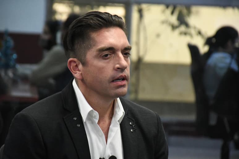Salazar ha realizado dichas críticas al trabajo de la presente administración, dentro de un contexto en el que ha ventilado su aspiración para convertirse en el próximo alcalde de Torreón, para ello incluso ha solicitado licencia de su puesto como legislador.
(ARCHIVO)