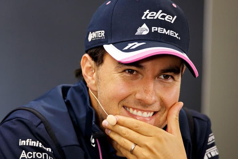 El diario holandés De Telegraaf asegura la llegada 'Checo' Pérez, piloto mexicano, a las filas de Red Bull para la temporada 2021 de la Fórmula 1 como segundo piloto, compartiendo equipo con Max Verstappen. (ARCHIVO)