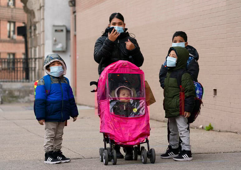 Estados Unidos alcanzó este sábado 17,631,293 casos confirmados del coronavirus SARS-CoV-2 y 316,006 fallecidos por la enfermedad de la COVID-19, de acuerdo con el recuento independiente de la Universidad Johns Hopkins. (AGENCIAS)