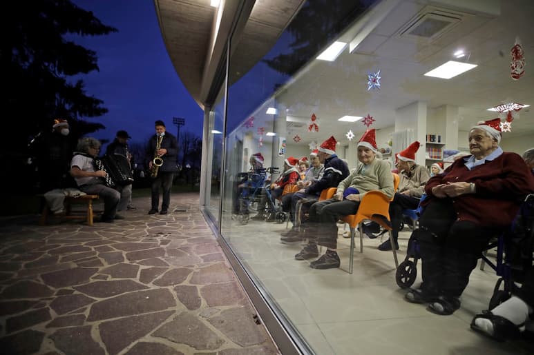 El Gobierno ha tenido que decretar el confinamiento de todo el país a partir del próximo jueves. (AP)