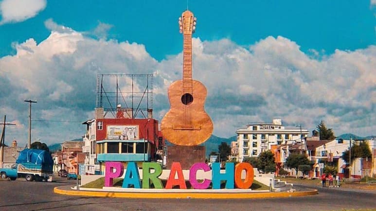 Paracho Michoacán es conocido como la Capital Mundial de la Guitarra, reconocido con el nombramiento de Pueblo Mágico por parte de la Secretaría de Turismo Federal. (Instagram @parachomichoacan)