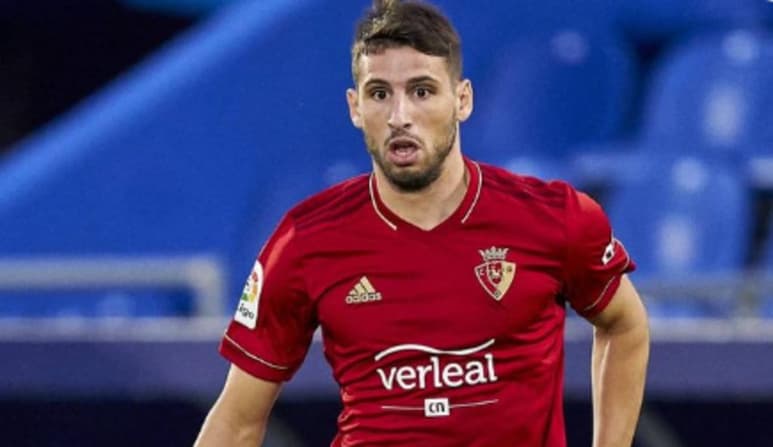 El delantero del Osasuna, Jonathan Calleri, indicó que el empate de su equipo ante el Elche (2-2) no dejó contento al conjunto navarro, ya que no supieron rentabilizar al máximo las dos ocasiones en las que tuvieron ventaja en el marcador. (ESPECIAL)