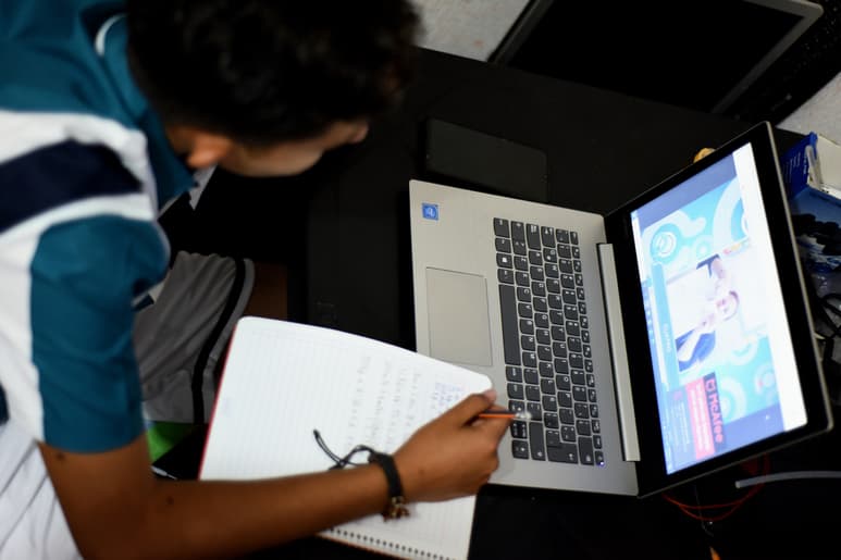 Los estudiantes llevan más de nueve meses con aprendizaje a distancia con motivo de la pandemia.