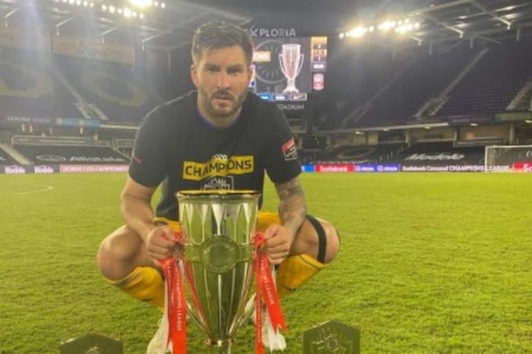 André-Pierre Gignac prometió y cumplió, por fin ayudó a los Tigres a ganar la 'pinche copa' de la Liga de Campeones de la Concacaf. (ESPECIAL)