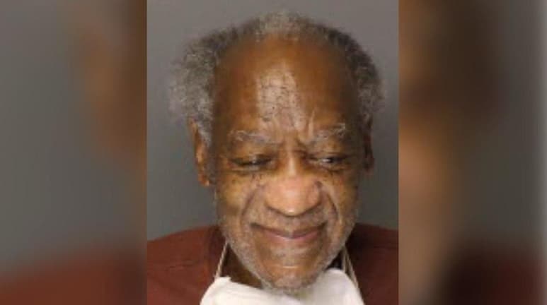 Bill Cosby pasó su primera noche en prisión, pero hoy después de dos años, la situación es diferente debido a la pandemia del coronavirus, misma a la que ha tenido mucho miedo el antes conocido como 'Papá de América', por lo que ha decidido dejar de ducharse. (ESPECIAL)