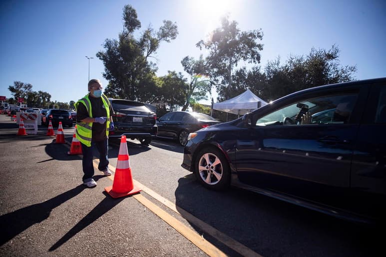 El estado estadounidense de California, que al principio de la pandemia fue un ejemplo por su gestión y bajos números de casos y muertes, se ha convertido en el epicentro mundial de la crisis sanitaria por varios motivos. ¿Qué ha ocurrido? (ARCHIVO)