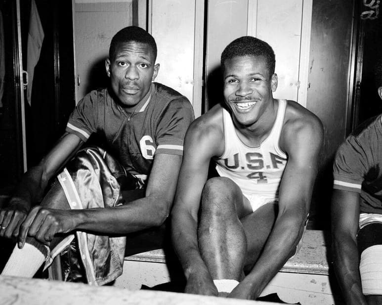 La NBA está de luto este viernes, día de Navidad, al confirmarse la muerte a los 88 años del legendario K.C. Jones, jugador y entrenador de los Boston Celtics. (AGENCIAS)