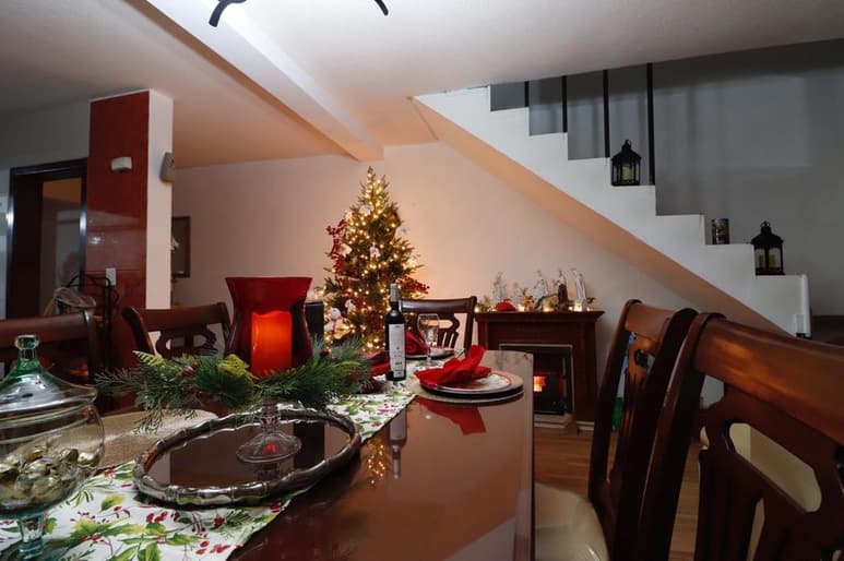 Las autoridades anticipaban reuniones sociales debido a los festejos de la víspera de Navidad pero no se reportaron eventos con aglomeración de personas, solo de ruido en algunos domicilios.