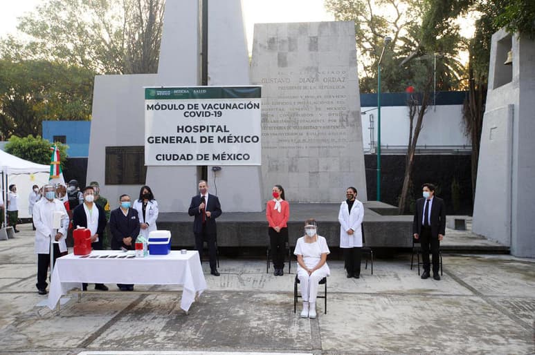 El grupo parlamentario del PAN en la Cámara de Diputados aseguró que ante el arribo de más vacunas Covid y derivado de la primera carga de insumos a México hace unos días, es necesario crear un Consejo Observatorio Ciudadano que dé fe tanto a la recepción, resguardo y aplicación de la misma. (ARCHIVO)