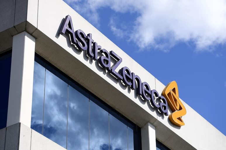 El director ejecutivo de la farmacéutica AstraZeneca, Pascal Soriot, asegura que el laboratorio ha encontrado la 'fórmula ganadora' para hacer que su vacuna contra la COVID-19 tenga una efectividad a la altura de las de Pfizer/BioNTech, del 95 %, y Moderna, del 94 %. (ARCHIVO)