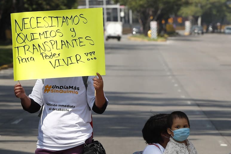 El grupo parlamentario del PRI en la Cámara de Diputados propuso reformar el artículo 36 de la Ley General de Salud, para exentar del cobro de toda cuota de recuperación el diagnóstico y tratamiento de todo tipo de cáncer, tanto en pacientes menores como mayores de 18 años, sean o no beneficiarios o derechohabientes de alguna institución del sector salud. (ARCHIVO)