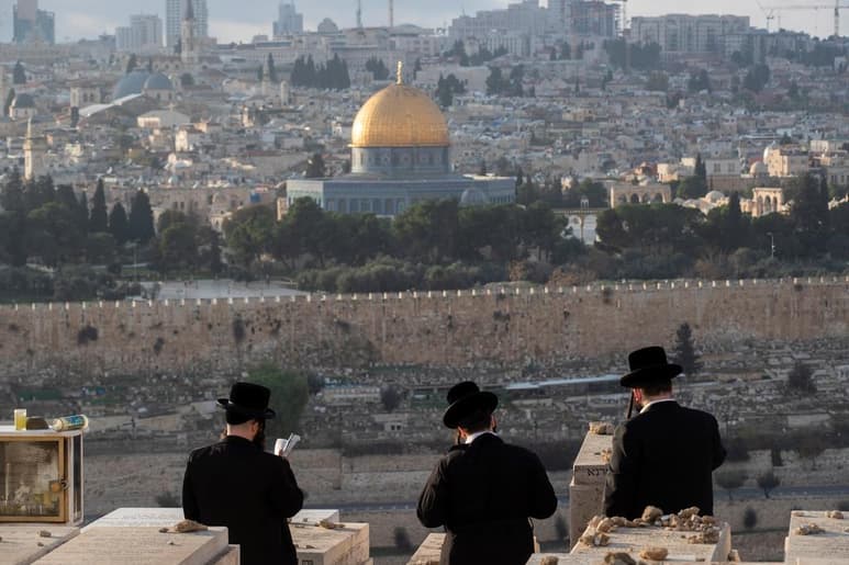 Unos 20,000 judíos migraron a Israel durante este año marcado por el coronavirus, lo que supone una reducción de casi el 40 % en comparación con los cerca de 35,000 que lo hicieron en 2019, según un informe presentado hoy por la Agencia Judía. (ARCHIVO)