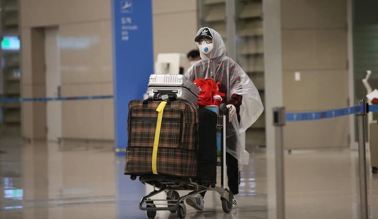 Canadá exigirá a todos los viajeros que ingresen en avión al país la presentación de una prueba de coronavirus negativa realizada como máximo 72 horas antes del viaje, una medida que llega ante el rápido aumento de casos y la aparición de infecciones de la nueva variante del coronavirus. (AGENCIAS)