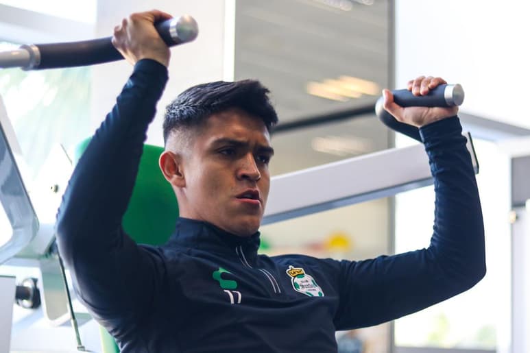 Los Guerreros anunciaron su segunda contratación de este lunes, Andrés 'El Chato' Ávila. (ESPECIAL)