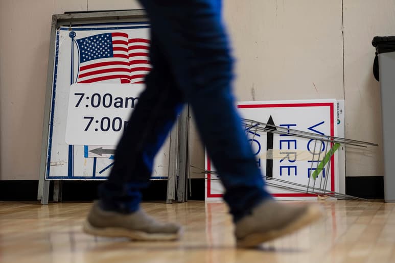 Autoridades electorales de Georgia afirmaron que el presidente saliente Donald Trump está 'socavando' la fe en el sistema electoral. (AP)