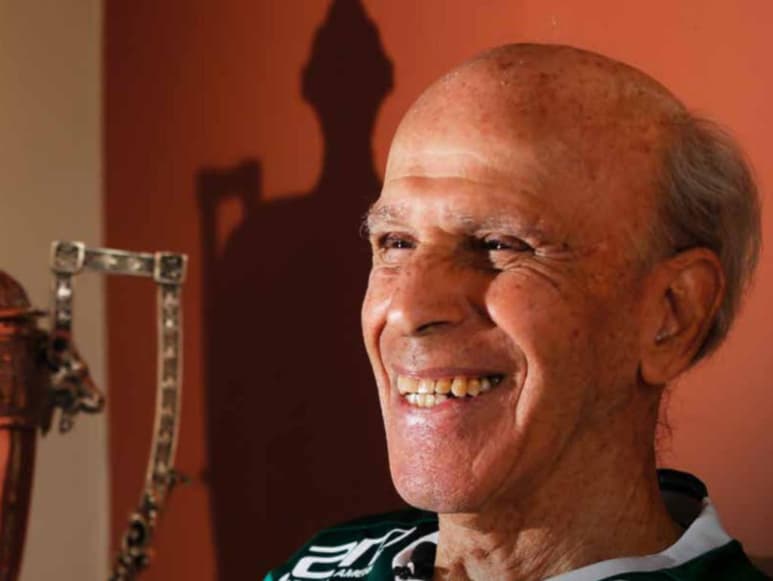 El exfutbolista brasileño José Carlos Silveira Braga, 'Brandaozinho', murió este martes de causas naturales en el interior del estado de Sao Paulo, según informó en las redes sociales el Palmeiras, club con el que más se identificó. (ESPECIAL)