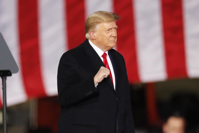 El gobierno del presidente Donald Trump anunció el martes que otorgará una subvención de 3,700 millones de dólares a Puerto Rico para ayudar en la reconstrucción de plantas de tratamiento de agua potable y de aguas residuales, estaciones de bombeo y embalses que resultaron dañados por el paso del huracán María hace más de tres años. (ESPECIAL)