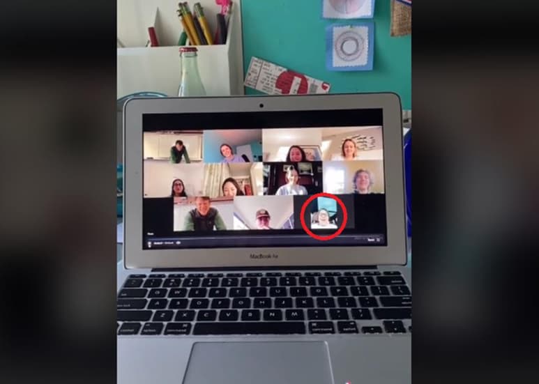Le quitaron las muelas del juicio y apenas y puede hablar a causa de la anestesia. (INTERNET)